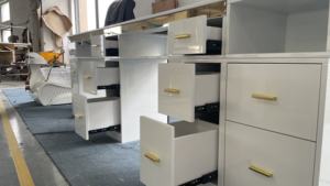 Table de bureau à ongles blanche marbre sur le dessus professionnelle pour <span class=keywords><strong>salon</strong></span> de <span class=keywords><strong>manucure</strong></span> <span class=keywords><strong>manucure</strong></span> Table et chaise de luxe moderne pour ongles - Product Image 4