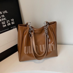 Sac fourre-tout tendance et polyvalent, grande capacité, sac à bandoulière décontracté pour femme, sac à main haut de gamme pour femme - Product Image 1