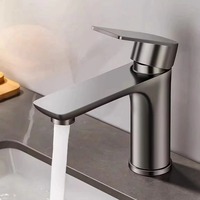 Robinet de lavabo de salle de bain en acier inoxydable à trou unique de haute qualité mitigeur d'eau froide et chaude robinet de lavabo