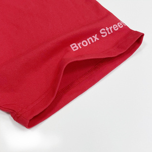 Camiseta de fútbol roja de equipo personalizado a la moda, diseño de número de sublimación, camiseta de fútbol clásica callejera con cuello en V - Product Image 4