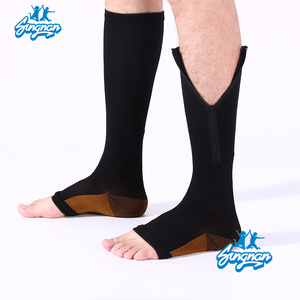 Chaussettes <span class=keywords><strong>de</strong></span> sport respirantes en tube à motif <span class=keywords><strong>de</strong></span> dessin animé pour hommes, chaussettes <span class=keywords><strong>de</strong></span> compression 3D en nylon avec fermeture éclair pour femmes, en stock - Product Image 1