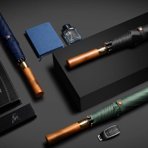 Parapluie <span class=keywords><strong>de</strong></span> golf Sombrillas imprimé sur mesure avec manche en bois et cadre en fibre <span class=keywords><strong>Bâton</strong></span> droit coupe-vent pour les voyages et la <span class=keywords><strong>pluie</strong></span> - Product Image 4