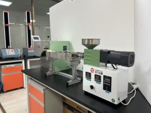 Máy ép đùn trục vít đơn để bàn - Product Image 3