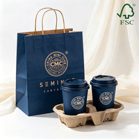 Ensemble d'emballage personnalisé pour boissons chaudes et froides avec gobelets en papier jetables pour café, plateau en pulpe moulée et sac de courses en kraft
