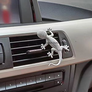 Nueva popularidad coche <span class=keywords><strong>aire</strong></span> <span class=keywords><strong>acondicionado</strong></span> salida Perfume <span class=keywords><strong>ambientador</strong></span> <span class=keywords><strong>para</strong></span> Audi A3 A4 A5 A6 A7 Q7 Q5 Q3 coche Gecko aromaterapia - Product Image 2