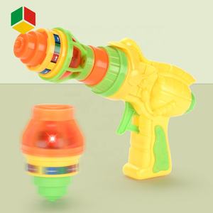Giocattolo Blaster con Proiettili QS Toys per Ragazzi, Pistola Spaziale EVA con Luce e Disco Volante Giroscopico - Product Image 1