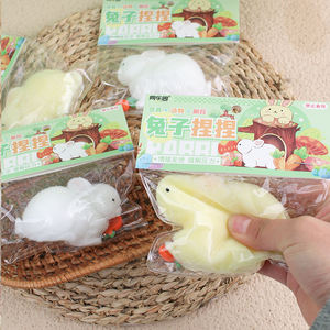ของเล่นบีบกระต่ายน่ารัก ซิลิโคน TPR นุ่ม ยืดหยุ่น บรรเทาความเครียด ของขวัญสำหรับเด็กผู้หญิง ขายส่ง - Product Image 4