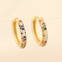 Boucles d'oreilles créoles épaisses et volumineuses en zircon plaqué or 18 carats, résistantes à l'eau, non ternissantes, vente en gros, boucles d'oreilles tendance pour femmes