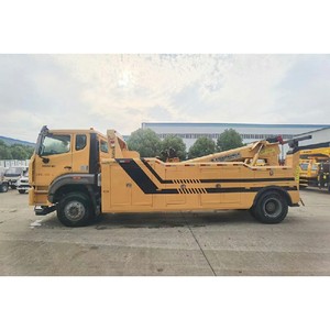 Factory Direct HOWO 6 Ton Integrated Wrecker <b>Hook</b> and Chain Tow Truck 4x2 Hydraulic Recovery for Urban Rescue - Product Image 1