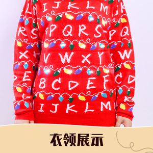Pull de Noël rouge en tricot pour femme, épais, pour les fêtes d'hiver, avec motif alphabet et lumières - Product Image 2