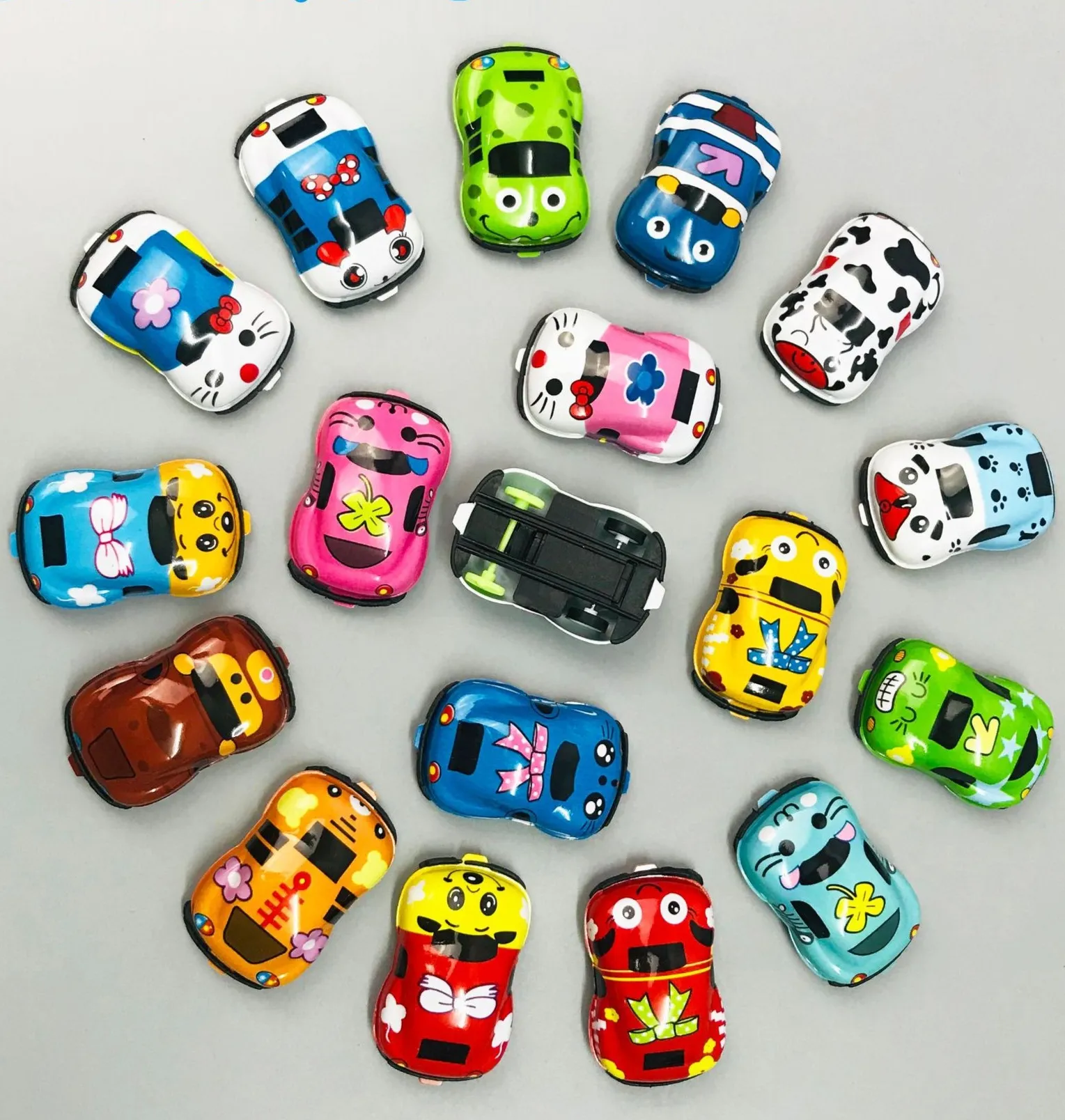 2021 High quality mini plastic graffiti vehicle pull back car toys for kids