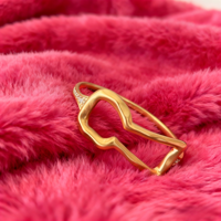 Nouveau Bracelet trou de serrure à motif classique avec pierre ronde naturelle et placage couleur or en laiton pour femmes à usage quotidien
