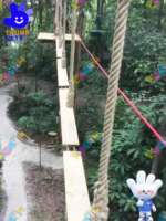Parc de jeux d'aventure en plein air, filet d'escalade sur arbre, équipement de franchissement forestier gonflable haute capacité, certifié CE