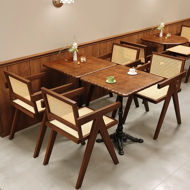 Amerikaanse Vintage Massief Walnoot Rubber Houten Top Eettafel En Stoelen Voor Café Restaurant Bistro Cafetaria