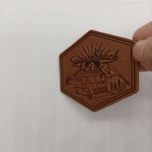 Étiquette en cuir personnalisée en PU (synthétique) ou en cuir véritable avec logo gaufré, à coudre, pour broderie ou patch de chapeau - Product Image 2
