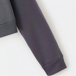 เสื้อฮู้ดผู้หญิงแฟชั่นใหม่ สีและโลโก้สั่งทำได้ ด้านหน้าเรียบ สไตล์ลำลอง ผ้าทอระบายอากาศ 100% โพลีเอสเตอร์ ผ้าฟลีซ เสื้อคลุมฤดูใบไม้ร่วง - Product Image 1