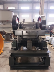 Frantoio a mascelle tipo C <span class=keywords><strong>C96</strong></span> con ampia apertura di alimentazione per cave - Product Image 2