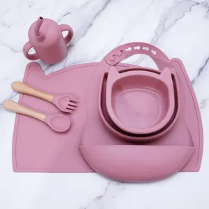 Cadeau Bavoirs en silicone imperméable et lavable en forme d'animal Vaisselle pour bébé Set d'alimentation Tasse d'entraînement Fournitures pour bébé