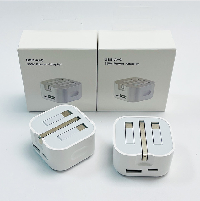 Dual Port A+C Fast Charging 35W Wall Charger for Mobile Phones 3 Pin 20W Folding Charging Head