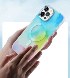 <span class=keywords><strong>2023</strong></span> Offre Spéciale étuis de couverture de téléphone portable magnétiques transparents transparents pour apple <span class=keywords><strong>iphone</strong></span> <span class=keywords><strong>12</strong></span> 13 14 pro max étuis en silicone - Product Image 5