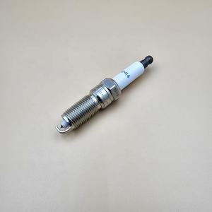 Pièces détachées pour moteur de voiture Bougies d'allumage professionnelles Iridium 41-109 41-114 41-125 41-156 Bougies d'allumage Iridium pour <span class=keywords><strong>voitures</strong></span> - Product Image 3