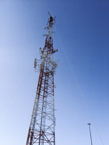 Torre di Telecomunicazione Autoportante a 3 Gambe, Torre in Acciaio Zincato a Caldo con Struttura a Traliccio - Product Image 2