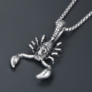Collier avec pendentif Scorpion en acier titane pour hommes et femmes, accessoire punk du zodiaque animal SP759 - Product Image 2