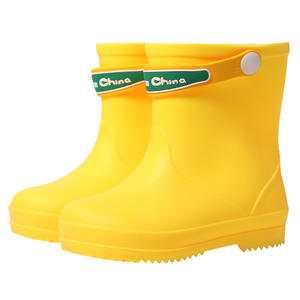 <span class=keywords><strong>Botas</strong></span> <span class=keywords><strong>de</strong></span> lluvia <span class=keywords><strong>de</strong></span> altura media para niños con fondo suave impermeable antideslizante diseño <span class=keywords><strong>de</strong></span> dibujos animados zapatos <span class=keywords><strong>de</strong></span> <span class=keywords><strong>agua</strong></span> resistentes al desgaste para niños niñas - Product Image 5