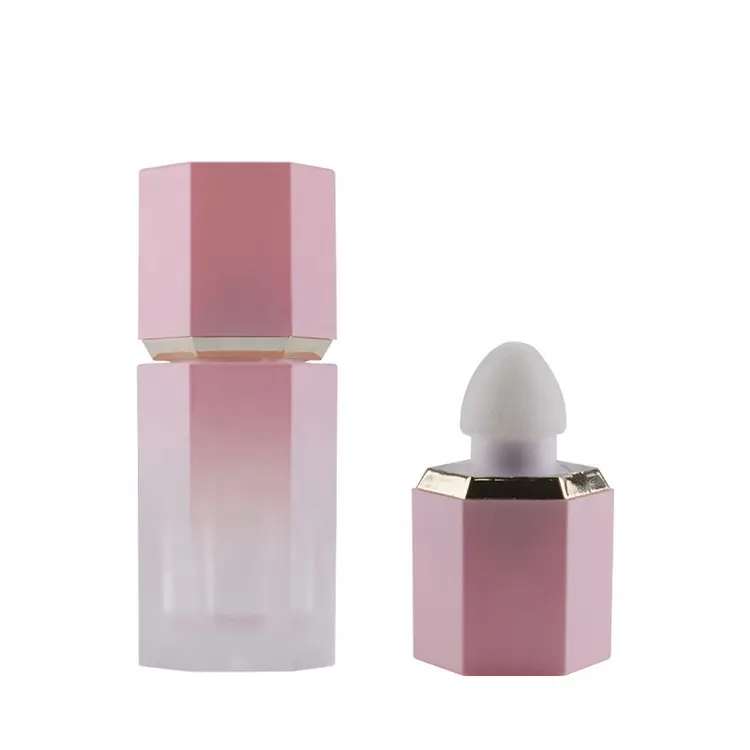 Nouvelle tendance emballage de maquillage liquide Blush conteneur avec applicateur éponge 4ml Tube de brillant à lèvres personnalisé pour étui ombre à paupières joue