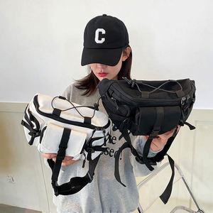 Muestra Gratuita de Bolso de Pecho de Lona Personalizado para Hombre, Impermeable y Moderno, Multifuncional con Correa - Product Image 2