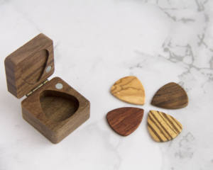 단단한 나무 기타 픽 박스 호두 작은 사각형 모양 - Product Image 3