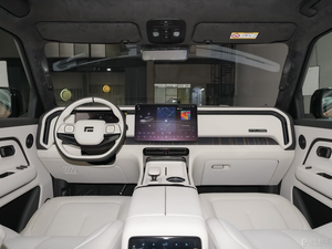 ROX ADAMAS 2026, SUV Ejecutivo de Lujo de 6 Plazas, Motor Dual PHEV - Product Image 5