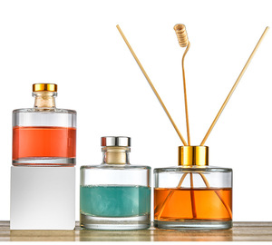 Sang Trọng 50Ml-200Ml Phẳng Hình Dạng Thủy Tinh Cho <span class=keywords><strong>Reed</strong></span> Khuếch Tán Chai Với Dập Nóng Và Vít Cap Cho Hương Thơm Dầu Nước Hoa - Product Image 5