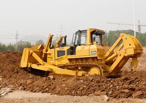 SEM 320HP Crawler Bulldozer SEM832F mit hinterem Aufreißer zu verkaufen - Product Image 6