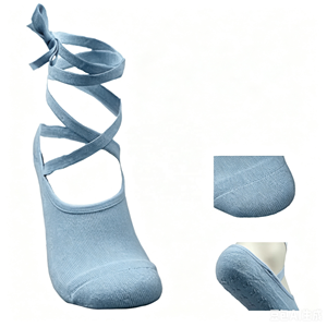 Chaussettes de danse et de Pilates pour femmes avec attaches, antidérapantes, en silicone, tricotées, élastiques, pour ballet, yoga, fitness, avec logo personnalisé - Product Image 2