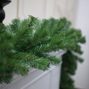 พวงมาลัยหวายพลาสติก PVC สีเขียว ขนาด 2.7 เมตร สำหรับตกแต่งฉากสไตล์ยุโรป ผลิตในจีน เหมาะสำหรับตกแต่งหน้าร้าน ห้างสรรพสินค้า และสถานที่ต่างๆ - Product Image 3