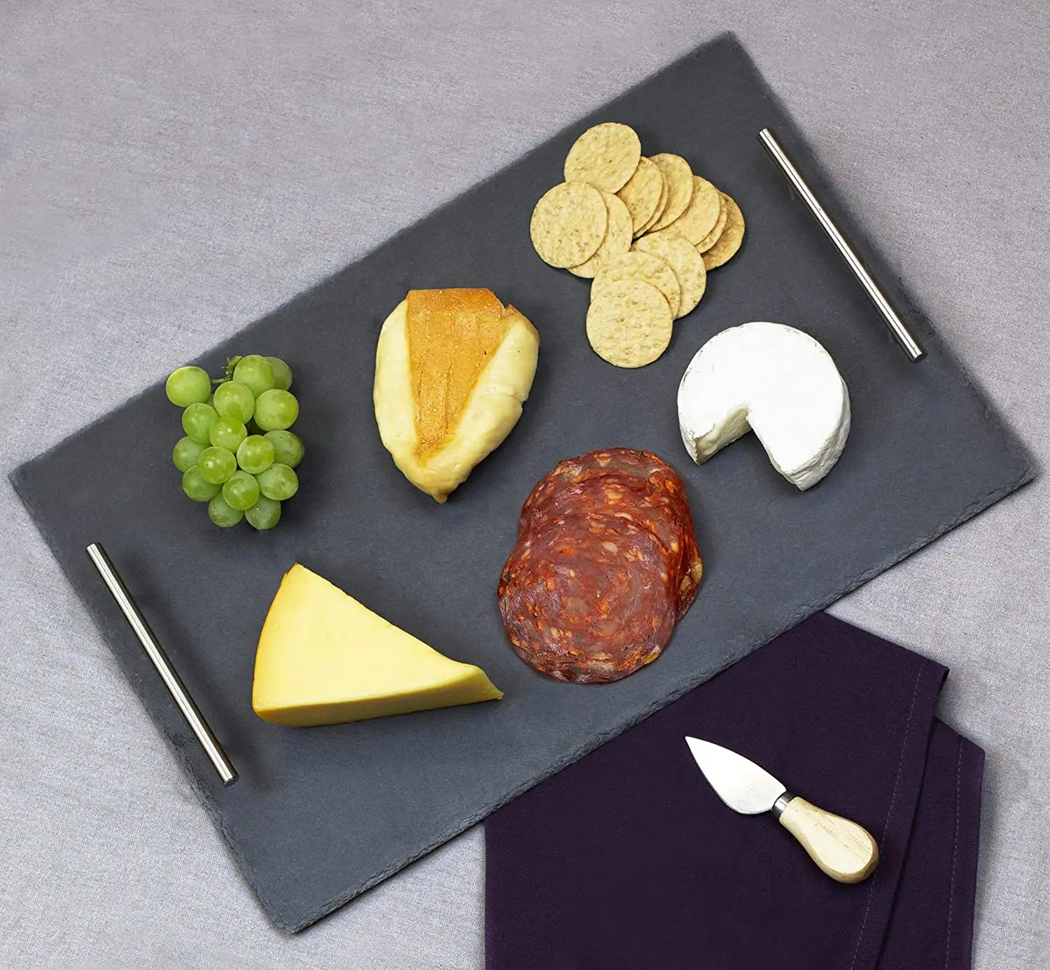 Toptan doğal siyah kayrak taş dikdörtgen plaka kesme tahtası peynir servis tepsisi kolu ile