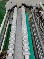 Nouvelle machine de rembobinage et de refendage haute vitesse pour film PE, rembobineuse et refendeuse de film alimentaire PE avec tube en carton