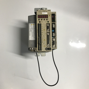 Controlador del eje Y SMT para la máquina de colocación de componentes Hitachi TCM-110 4U240437 - Product Image 1