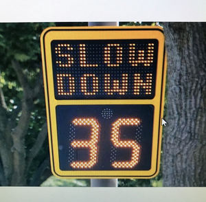 Grandes señales de parada iluminadas en <span class=keywords><strong>Dubai</strong></span> Señales de seguridad árabes Semáforos - Product Image 1