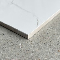 Offre Spéciale – Carreaux de Sol en Porcelaine 600x600 (60x60) – Carreaux Céramiques Émaillés Brillants Effet Marbre pour Villa et Salon de Luxe