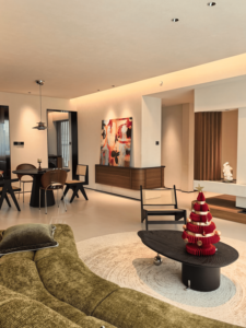 Ensemble <span class=keywords><strong>de</strong></span> meubles <span class=keywords><strong>de</strong></span> style bois <span class=keywords><strong>de</strong></span> style mi-siècle : armoire à chaussures d'entrée, buffet <span class=keywords><strong>de</strong></span> salle à manger, armoire murale <span class=keywords><strong>de</strong></span> salon. - Product Image 5