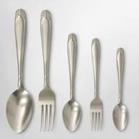 Ensemble de couverts en acier inoxydable durable de style occidental, design ergonomique, couteau, fourchette, cuillère, 24 pièces pour la maison, le restaurant, l'hôtel, la famille
