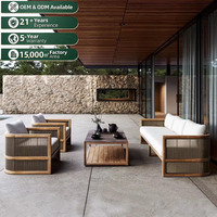 Outdoor-Sofa-Set UV-Beständig Wasserdichtes Rattan Teakholz Massivholz Gartenmöbel für Gästehaus Hotel