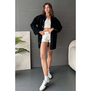 DEFILE Chaqueta de mezclilla negra oversize con botones y doble bolsillo para mujer - Prenda exterior informal de manga larga - Product Image 1