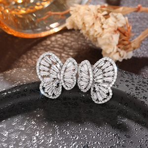 Orecchini a Perno con Conchiglia a Farfalla e Fiore, Gioielli Eleganti e Chic per Donne, Accessorio Regalo per Uso Quotidiano e Feste - Product Image 6
