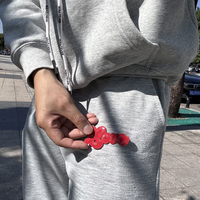 Nouveaux designs Saint-Valentin 2025 : Patch brodé XOXO rose à paillettes et sequins, appliqué en résine plastique sur feutre pour vêtements et chapeaux pour femmes