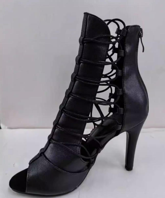Black heel height 11cm