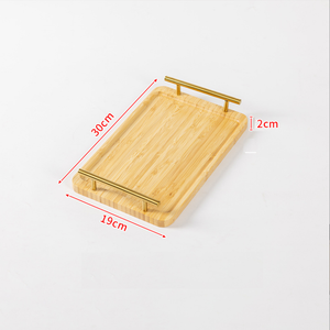 Bandeja para servir comida de bambú con mango dorado - Product Image 6