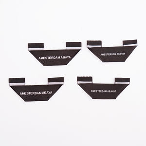 เสื้อยืดผ้าฝ้ายทอฉลากสีเงินแบบพับได้สี่เหลี่ยมผืนผ้าอุปกรณ์ตกแต่งเสื้อผ้า<span class=keywords><strong>2025</strong></span>ส่วนตัวเป็นมิตรกับสิ่งแวดล้อม - Product Image 2